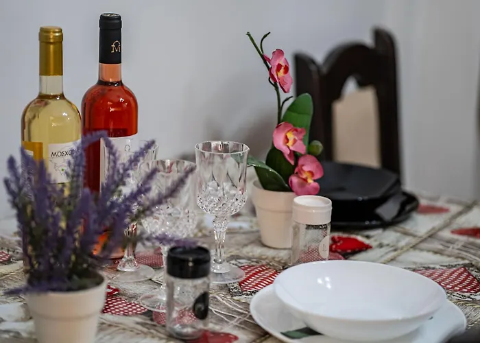 Feel Greek Hospitality #θ006 *